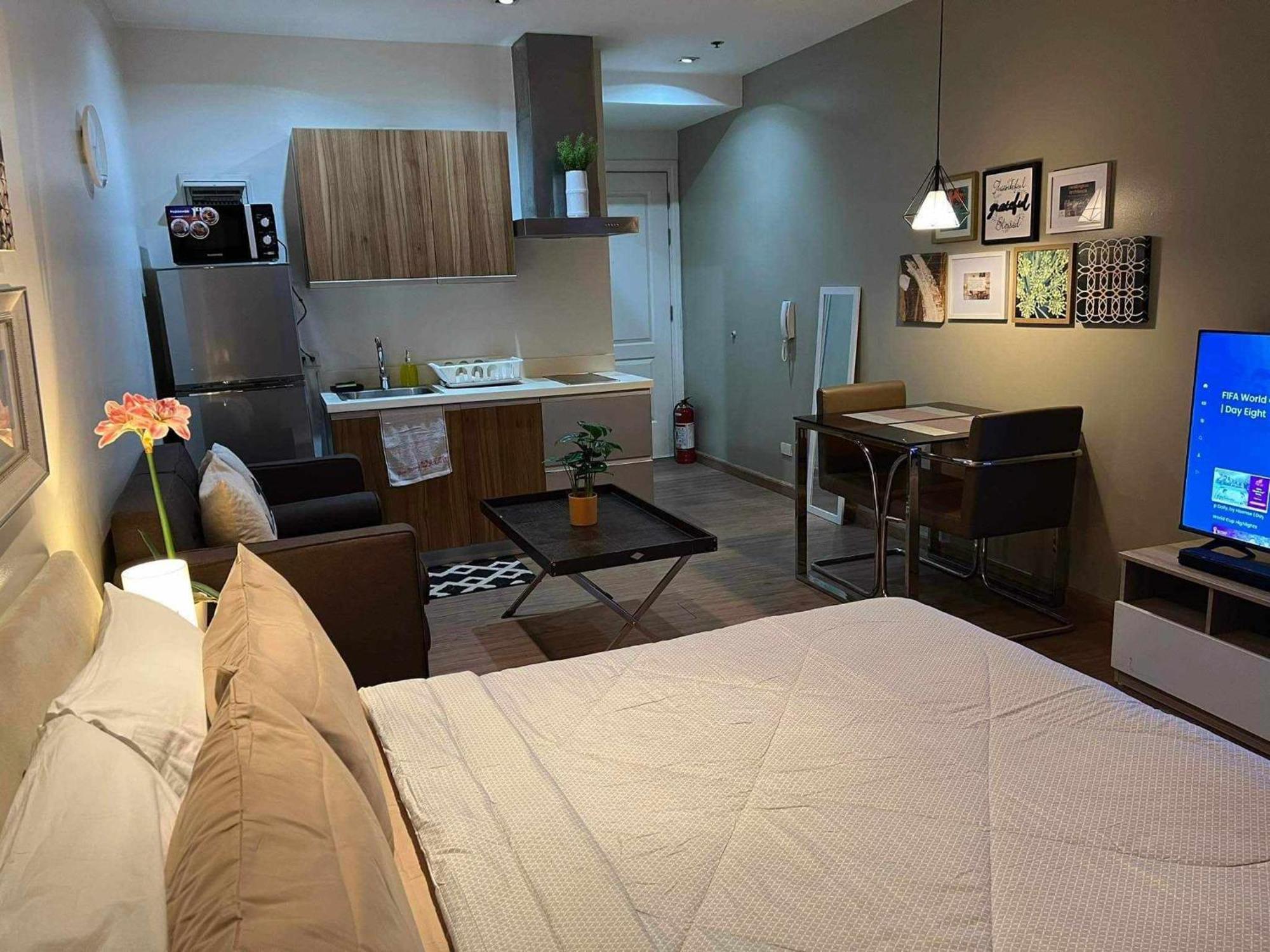 Gramercy Residences Makati City Exterior photo